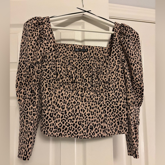 Zara Cheetah print XS blouse - Picture 2 of 6